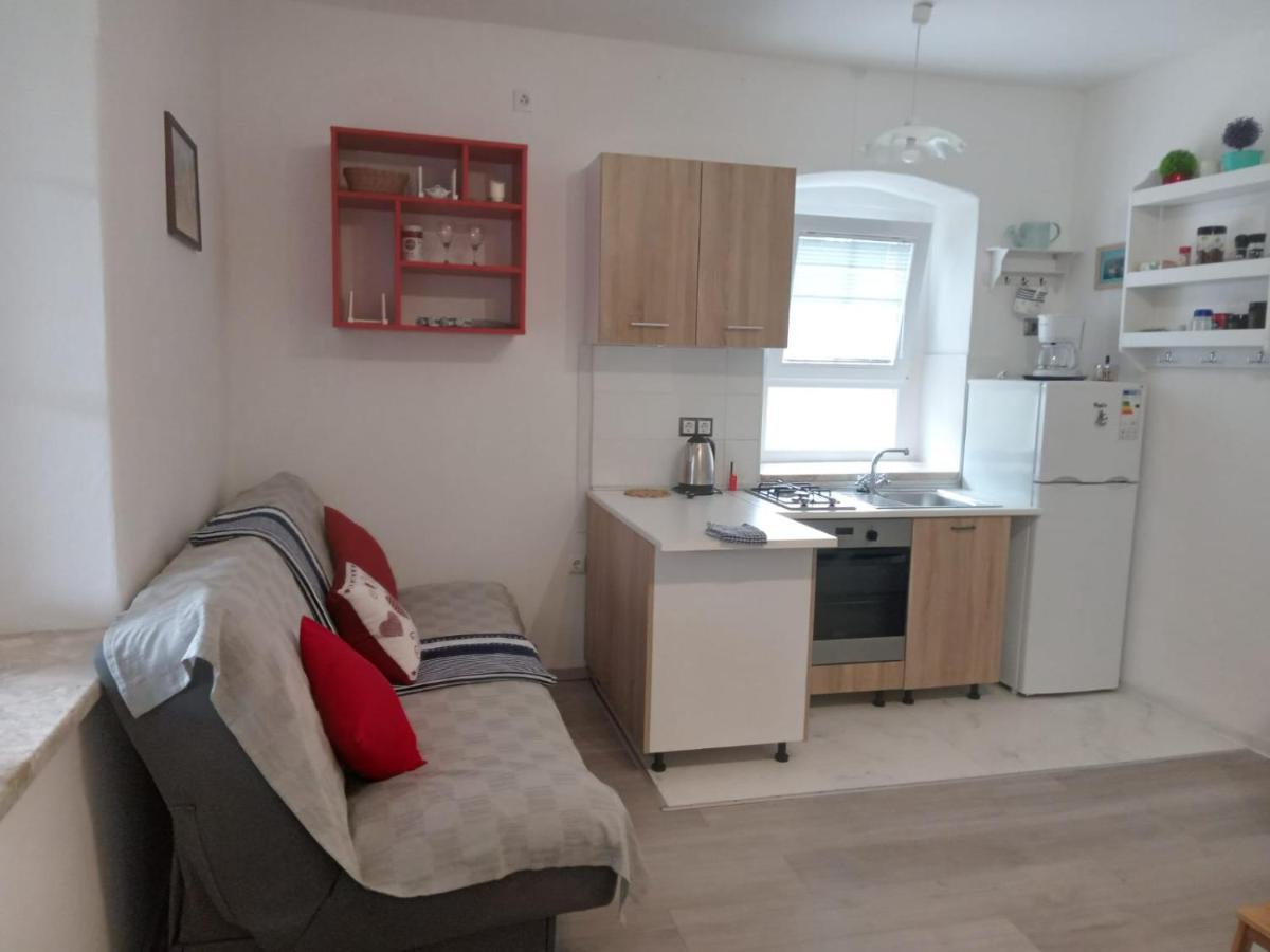Kastelanic Apartman Brbinj Dış mekan fotoğraf