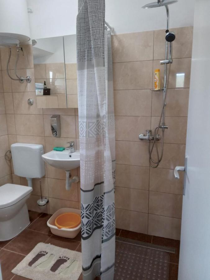 Kastelanic Apartman Brbinj Dış mekan fotoğraf